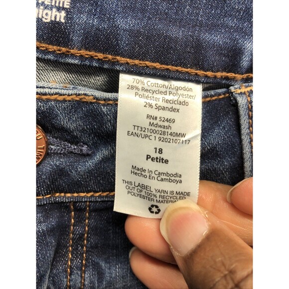 Time And Tru Mid Rise Straight Relaxed Fit Size 18 Petite Jeans NWT - Picture 7 of 16